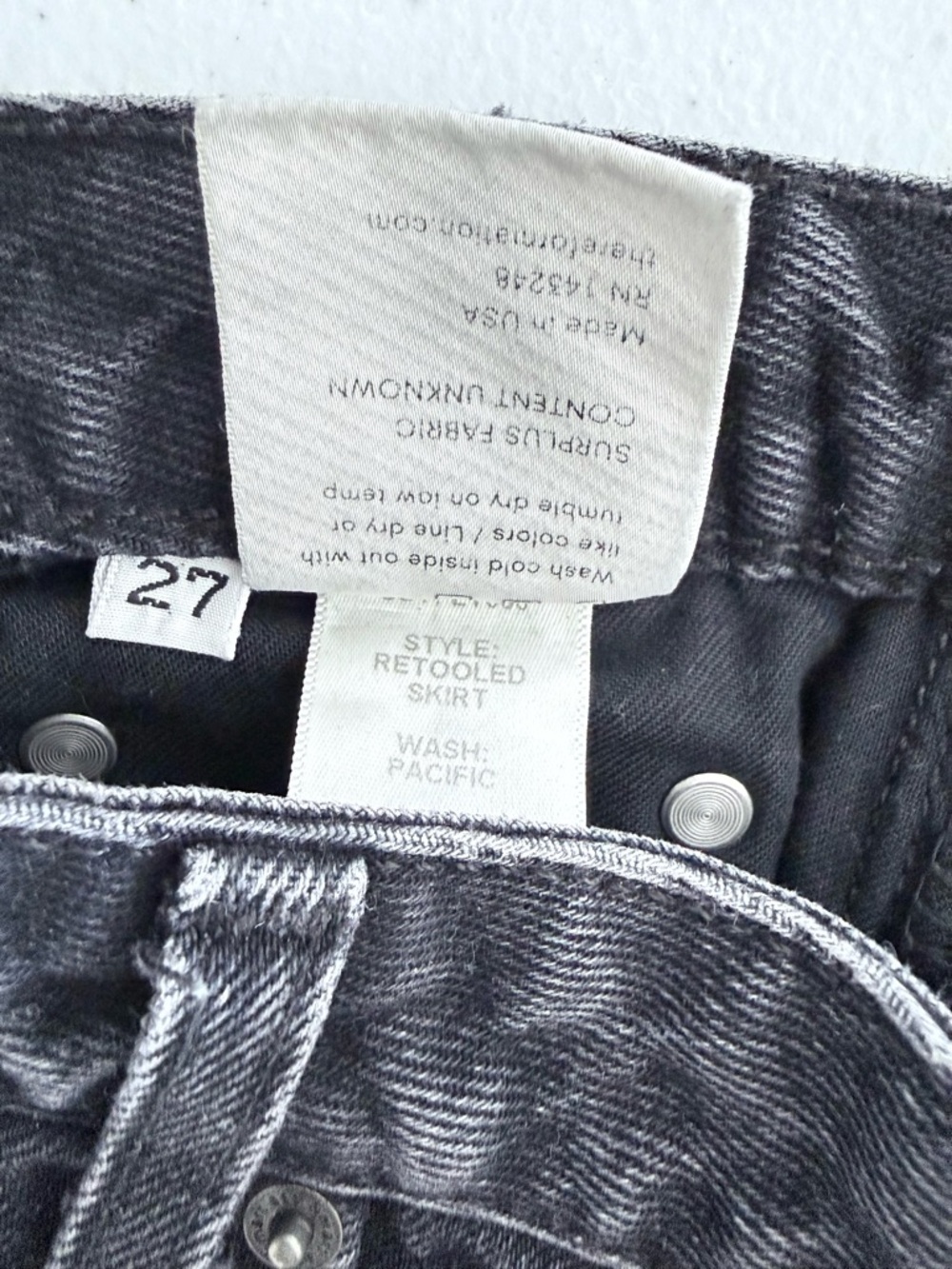 Reformation Denim Retooled Mini Skirt Pacific Washed Black 27 Raw Hem Distressed - Picture 11 of 16
